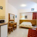 Summer Memories Aparthotel 3*
