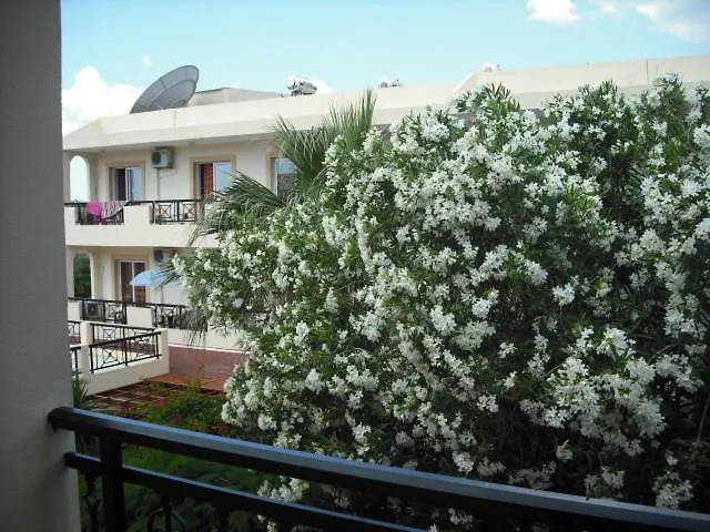 Summer Memories מלון דירות Pefki (Rhodes)