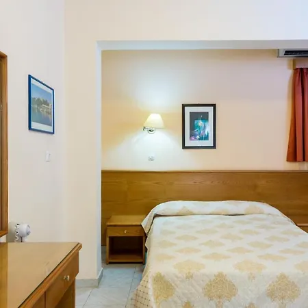 夏日回忆公寓式酒店 3* Pefki