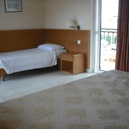 夏日回忆公寓式酒店 3* Pefki