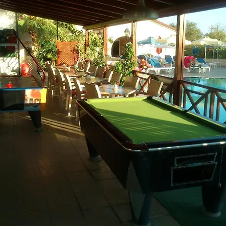 公寓式酒店 夏日回忆公寓式酒店 Pefki