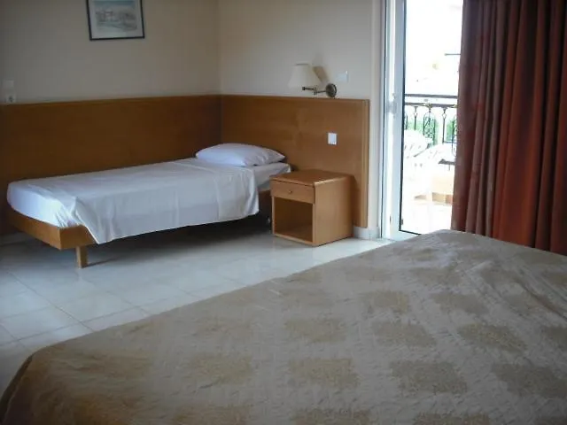 Summer Memories 3* Pefki