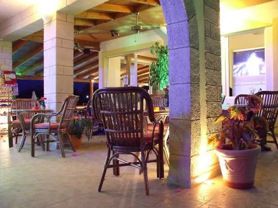 Summer Memories Aparthotel 3*