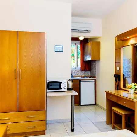 Apartmanhotel Summer Memories 3*